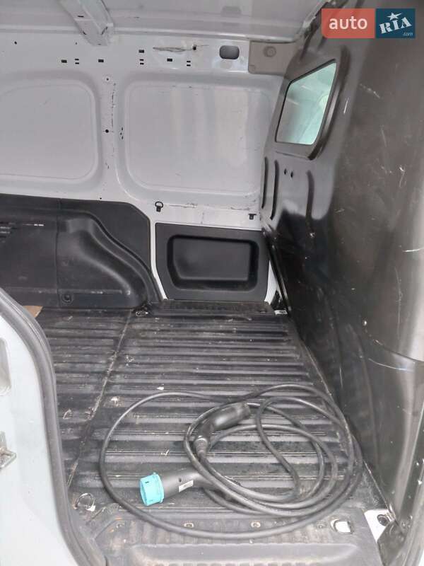 Грузовой фургон Renault Kangoo 2019 в Ровно фото 10 Грузовой фургон Renault Kangoo 2019 в Ровно