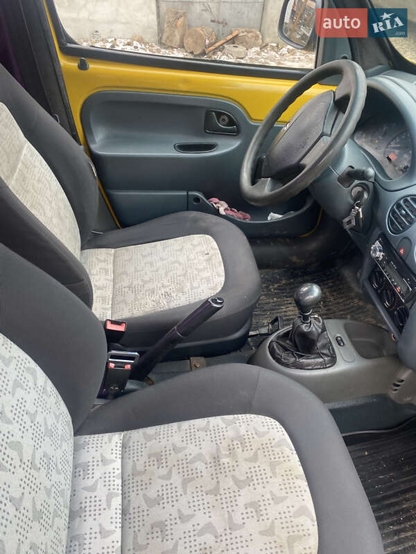 Мінівен Renault Kangoo 2000 в Долині