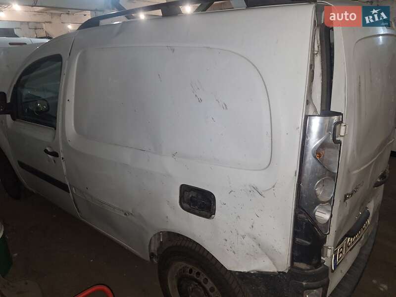 Вантажопасажирський фургон Renault Kangoo 2012 в Полтаві фото 4 Вантажопасажирський фургон Renault Kangoo 2012 в Полтаві