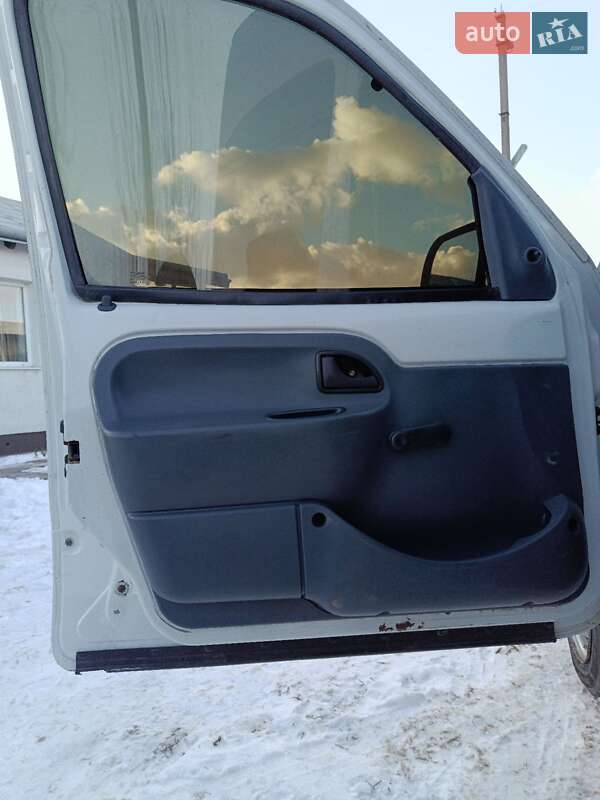 Минивэн Renault Kangoo 2000 в Каменке-Бугской фото 7 Минивэн Renault Kangoo 2000 в Каменке-Бугской