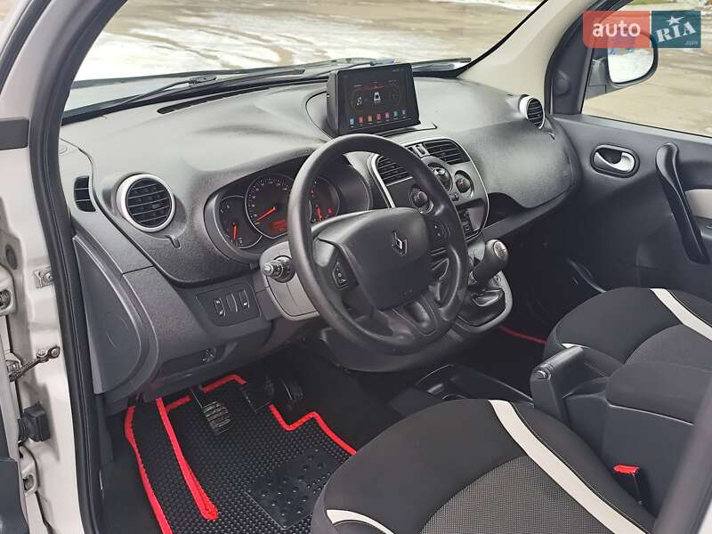 Минивэн Renault Kangoo 2015 в Новоархангельске