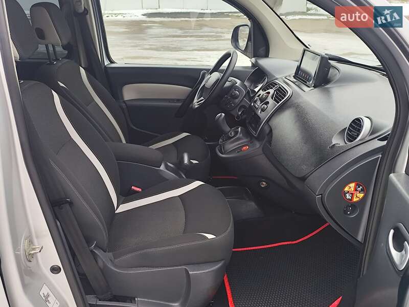 Минивэн Renault Kangoo 2015 в Новоархангельске