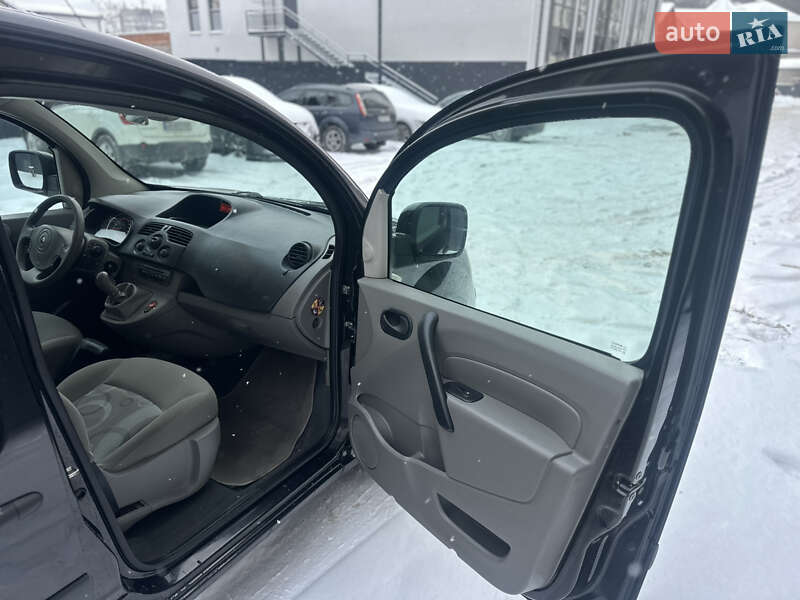 Минивэн Renault Kangoo 2010 в Виннице