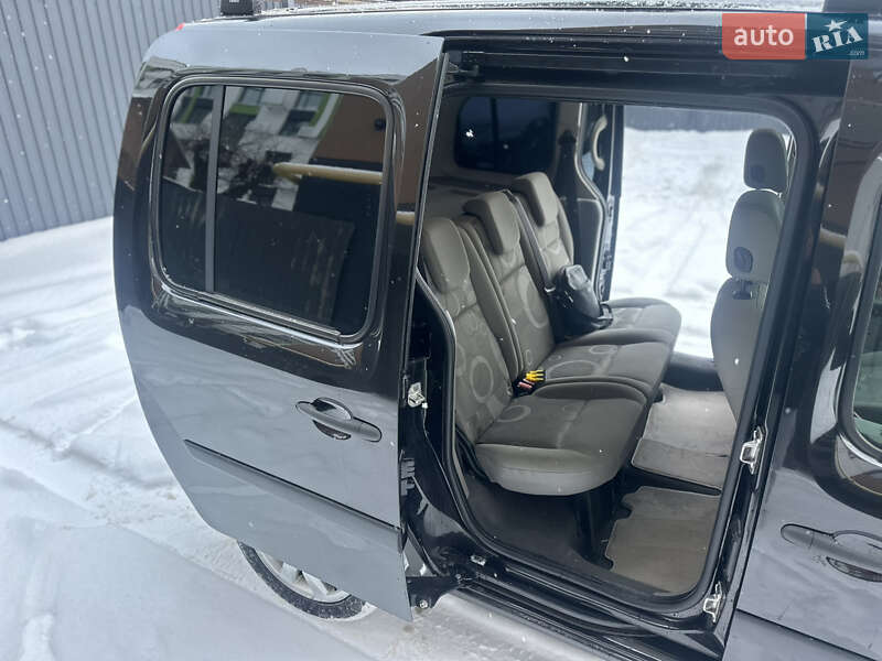 Минивэн Renault Kangoo 2010 в Виннице