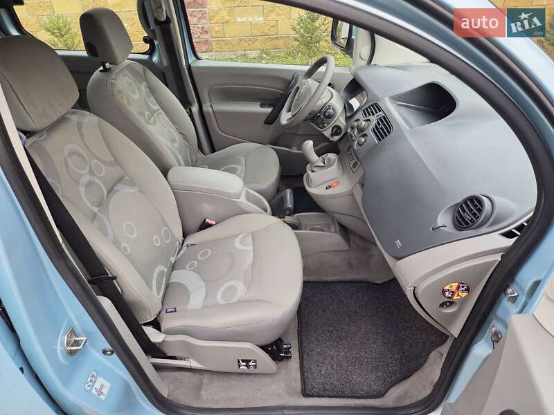 Минивэн Renault Kangoo 2009 в Каменском