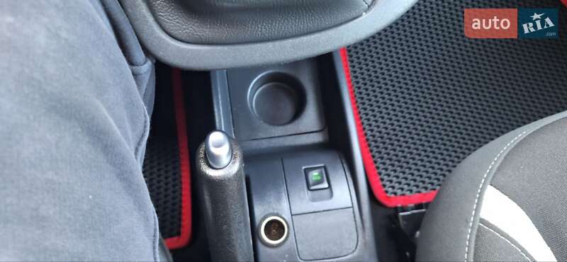 Минивэн Renault Kangoo 2016 в Новоархангельске