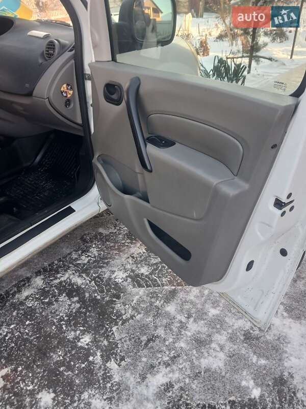 Минивэн Renault Kangoo 2009 в Виннице