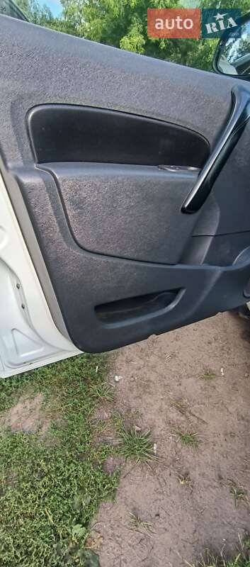 Грузовой фургон Renault Kangoo 2013 в Сумах