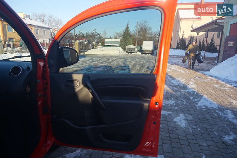 Минивэн Renault Kangoo 2021 в Самборе