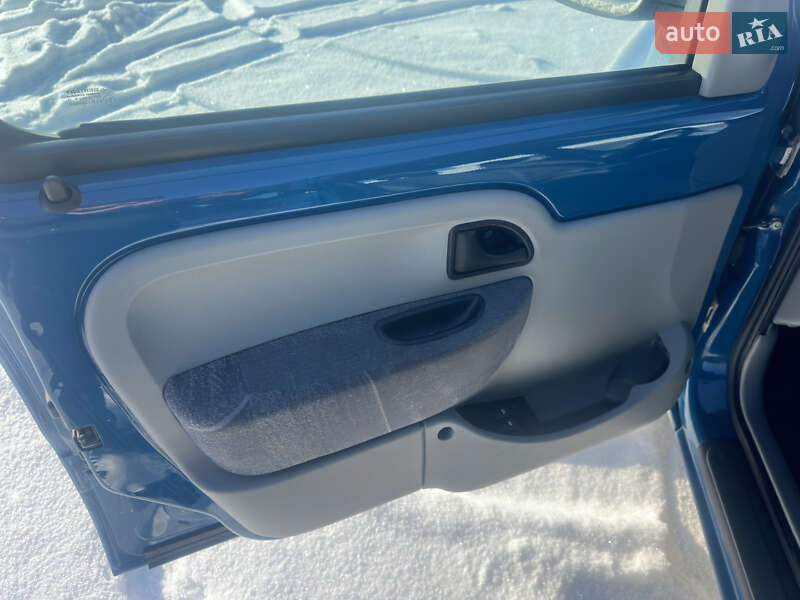 Минивэн Renault Kangoo 2004 в Виннице