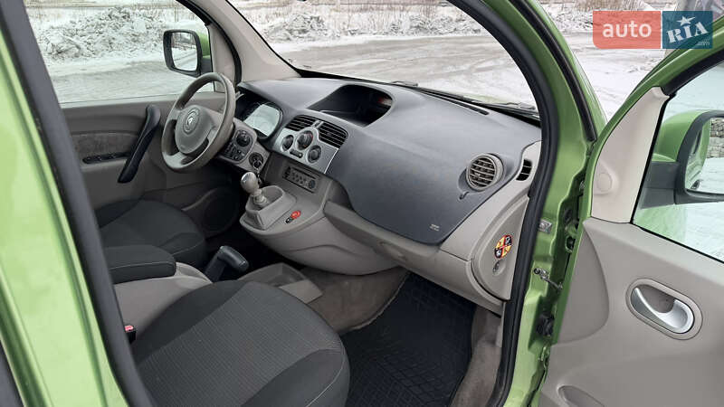 Минивэн Renault Kangoo 2008 в Ковеле