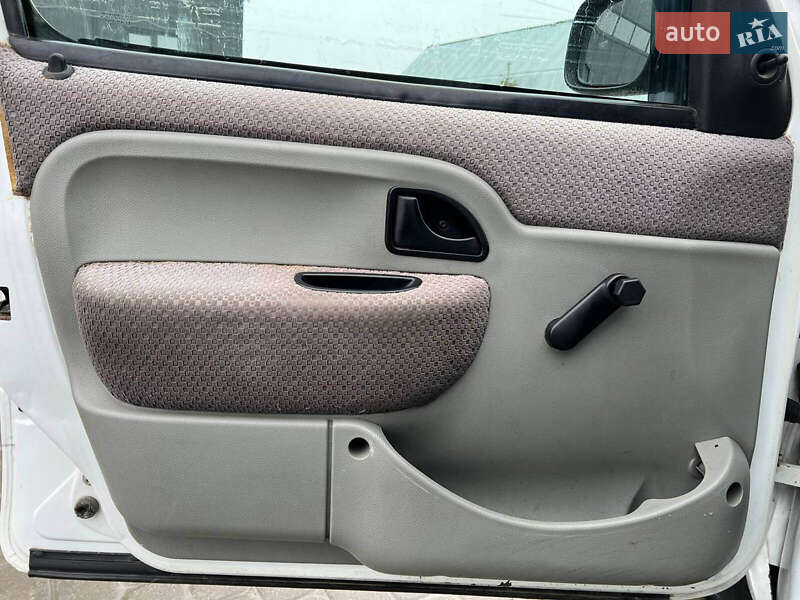 Минивэн Renault Kangoo 2006 в Львове