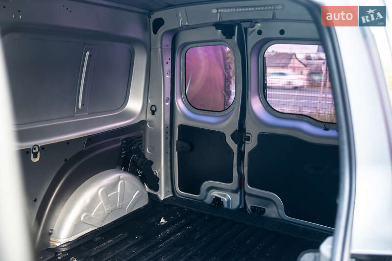 Грузовой фургон Renault Kangoo 2018 в Луцке фото 37 Грузовой фургон Renault Kangoo 2018 в Луцке