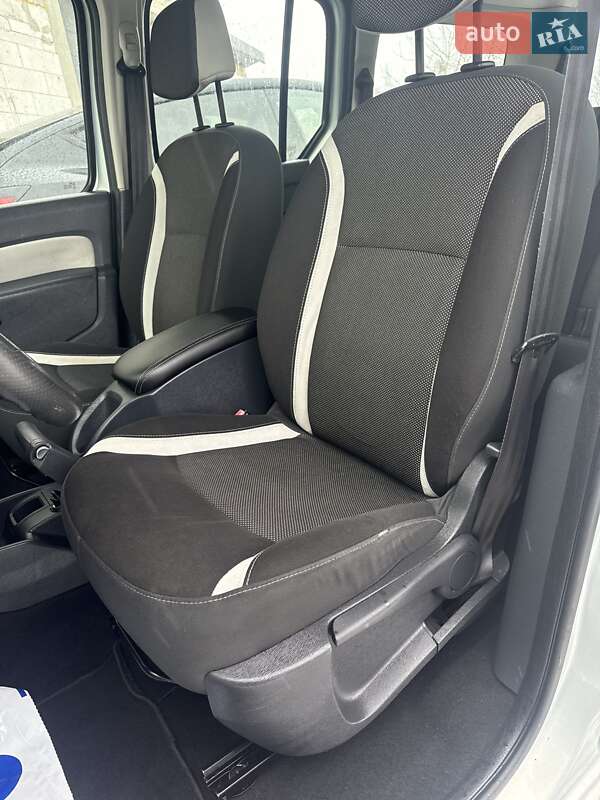 Мінівен Renault Kangoo 2012 в Луцьку фото 17 Мінівен Renault Kangoo 2012 в Луцьку