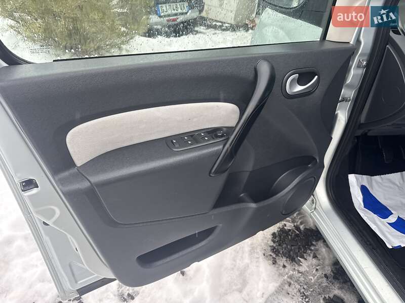 Мінівен Renault Kangoo 2012 в Луцьку фото 35 Мінівен Renault Kangoo 2012 в Луцьку