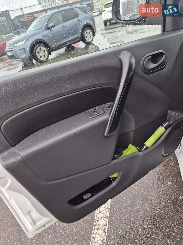 Грузопассажирский фургон Renault Kangoo 2018 в Киеве фото 13 Грузопассажирский фургон Renault Kangoo 2018 в Киеве