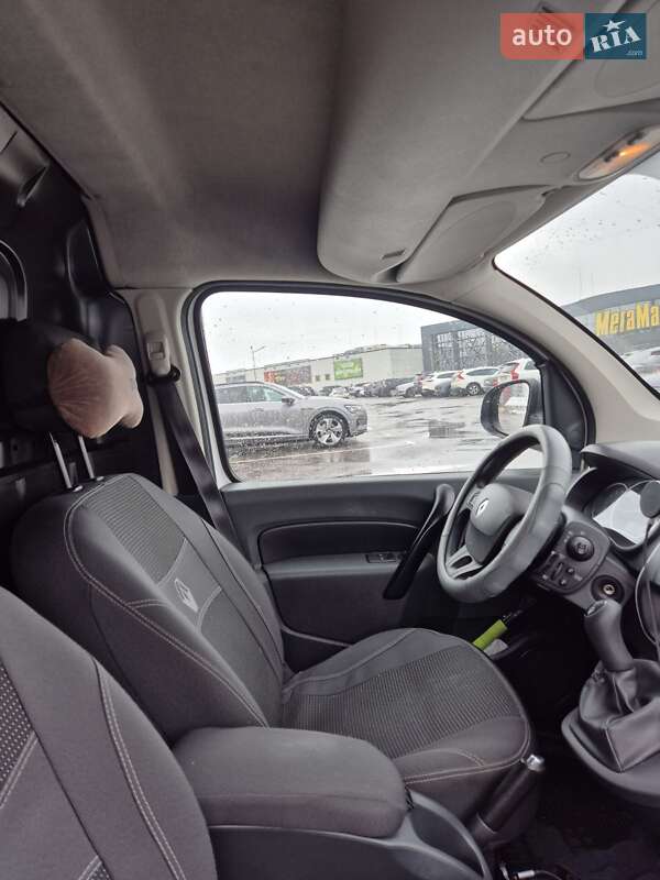 Грузопассажирский фургон Renault Kangoo 2018 в Киеве фото 18 Грузопассажирский фургон Renault Kangoo 2018 в Киеве