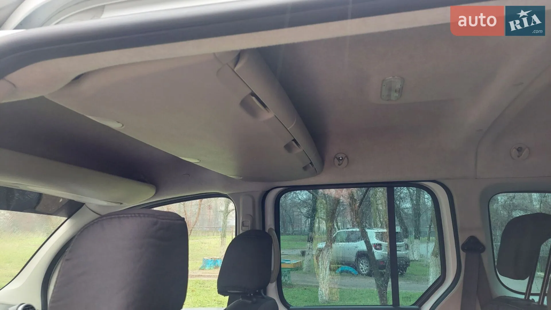 2011 Renault Kangoo - мініатюра 35