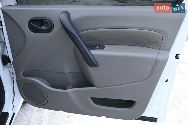 Мінівен Renault Kangoo 2009 в Бердичеві фото 44 Мінівен Renault Kangoo 2009 в Бердичеві