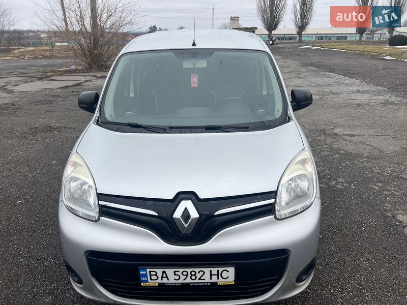 Минивэн Renault Kangoo 2017 в Долинской фото Минивэн Renault Kangoo 2017 в Долинской