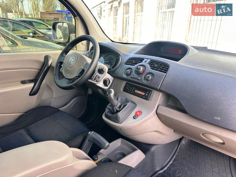 Минивэн Renault Kangoo 2009 в Запорожье
