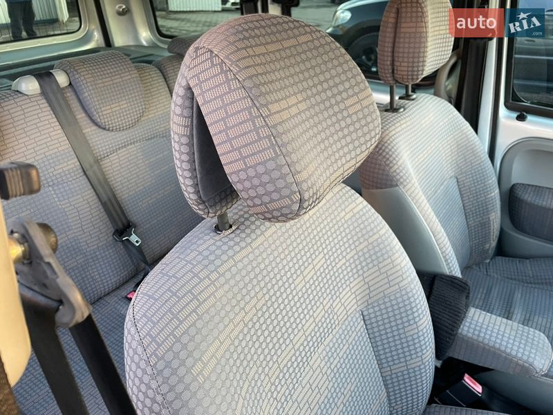 Минивэн Renault Kangoo 2005 в Виннице