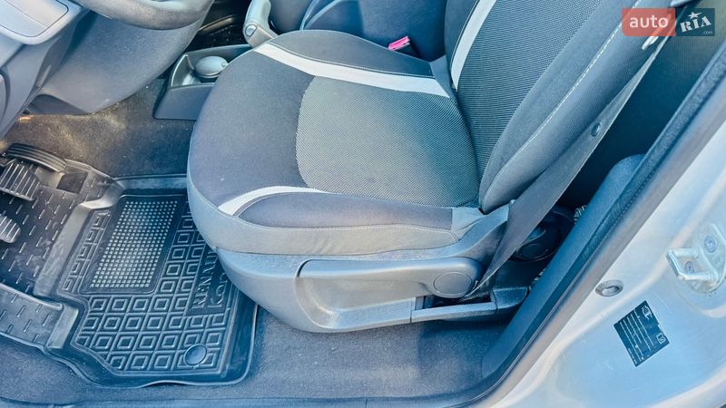 Минивэн Renault Kangoo 2014 в Киеве