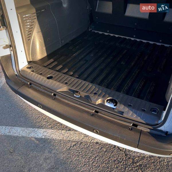 Грузопассажирский фургон Renault Kangoo 2017 в Киеве