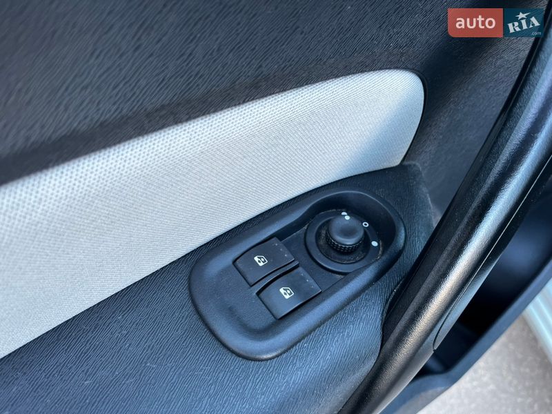 Минивэн Renault Kangoo 2013 в Чернигове