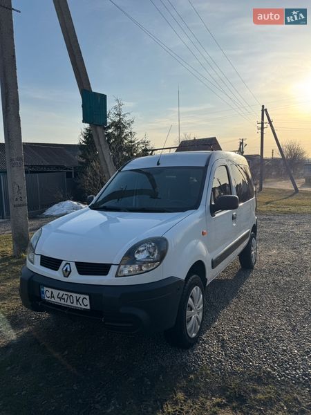 Минивэн Renault Kangoo 2005 в Корсуне-Шевченковском