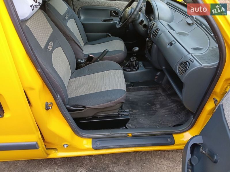 Минивэн Renault Kangoo 2000 в Озерном