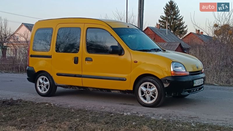 Минивэн Renault Kangoo 2000 в Сарнах