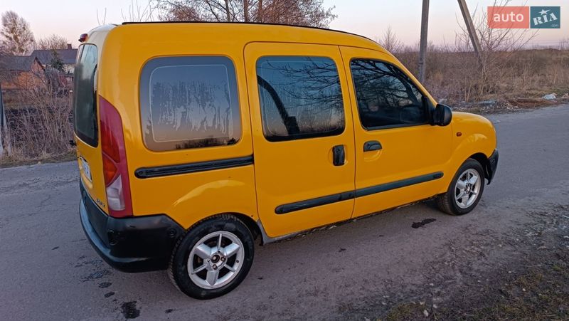Минивэн Renault Kangoo 2000 в Сарнах