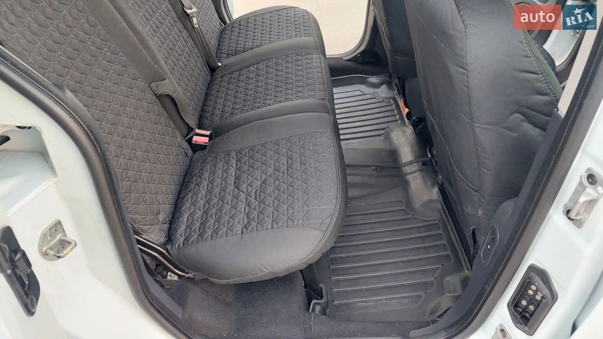 2011 Renault Kangoo - мініатюра 20