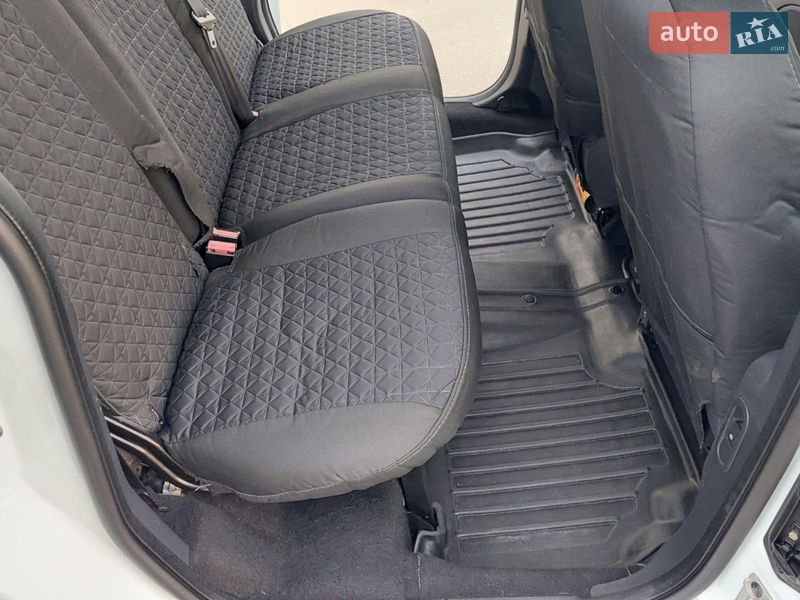 Минивэн Renault Kangoo 2011 в Киеве