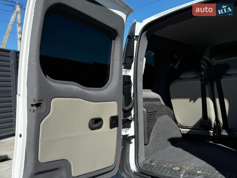 Мінівен Renault Kangoo 2016 в Бердичеві фото 9 Мінівен Renault Kangoo 2016 в Бердичеві