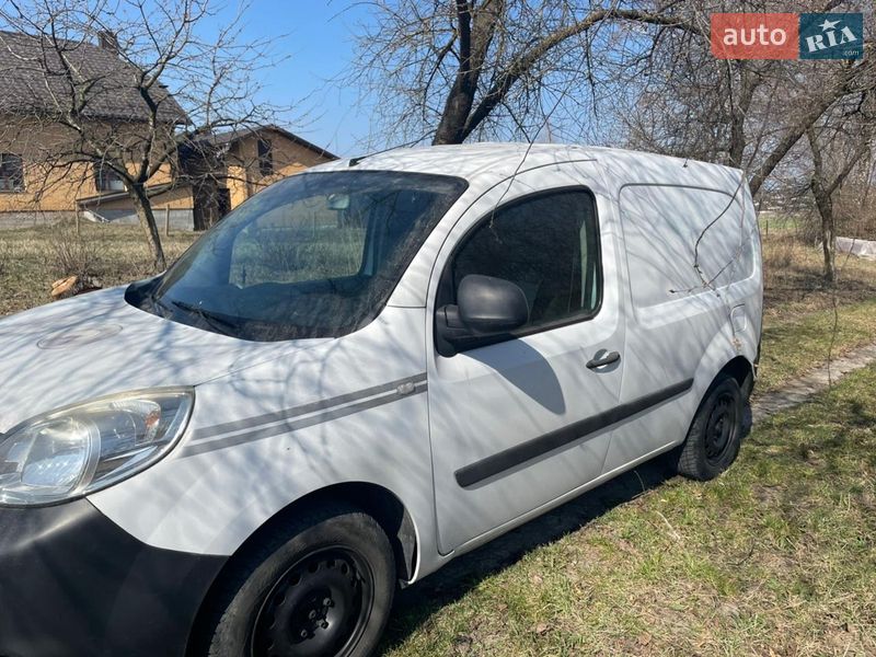 Грузопассажирский фургон Renault Kangoo 2013 в Ровно