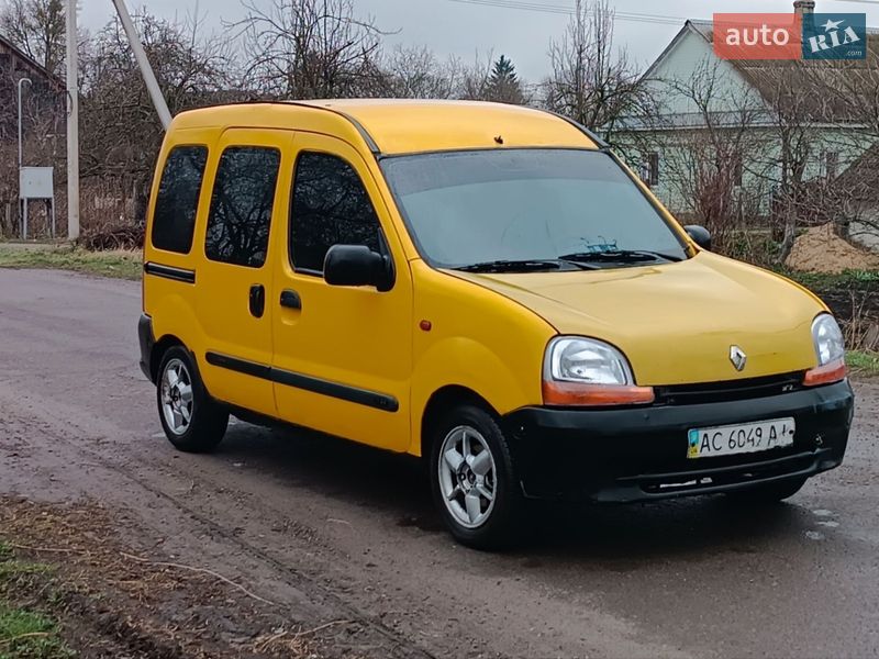 Минивэн Renault Kangoo 2000 в Сарнах