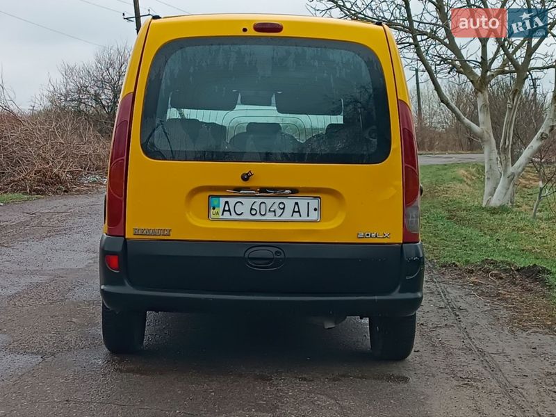 Минивэн Renault Kangoo 2000 в Сарнах