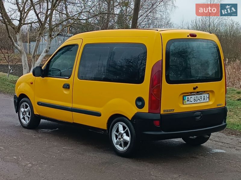 Минивэн Renault Kangoo 2000 в Сарнах