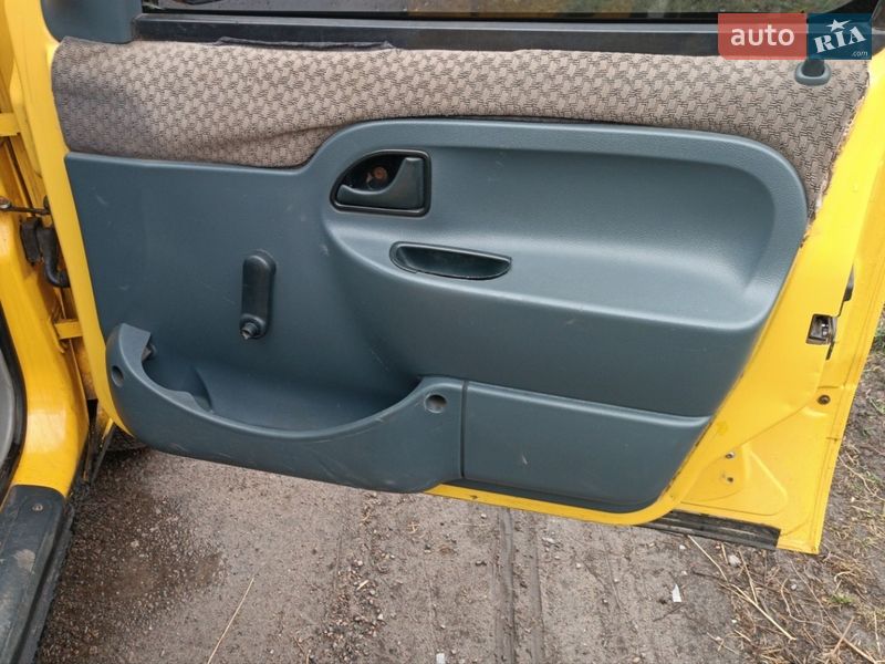 Минивэн Renault Kangoo 2000 в Сарнах