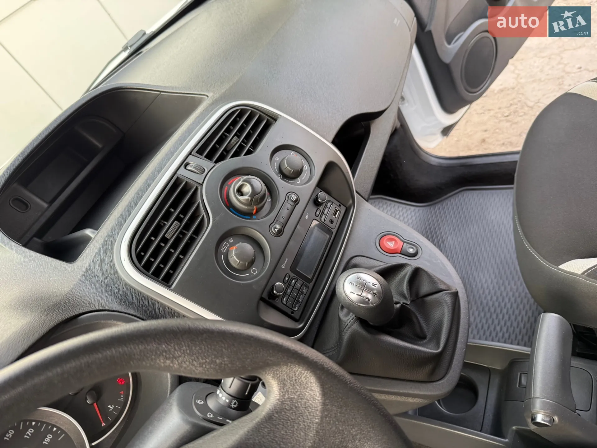 2015 Renault Kangoo - мініатюра 50