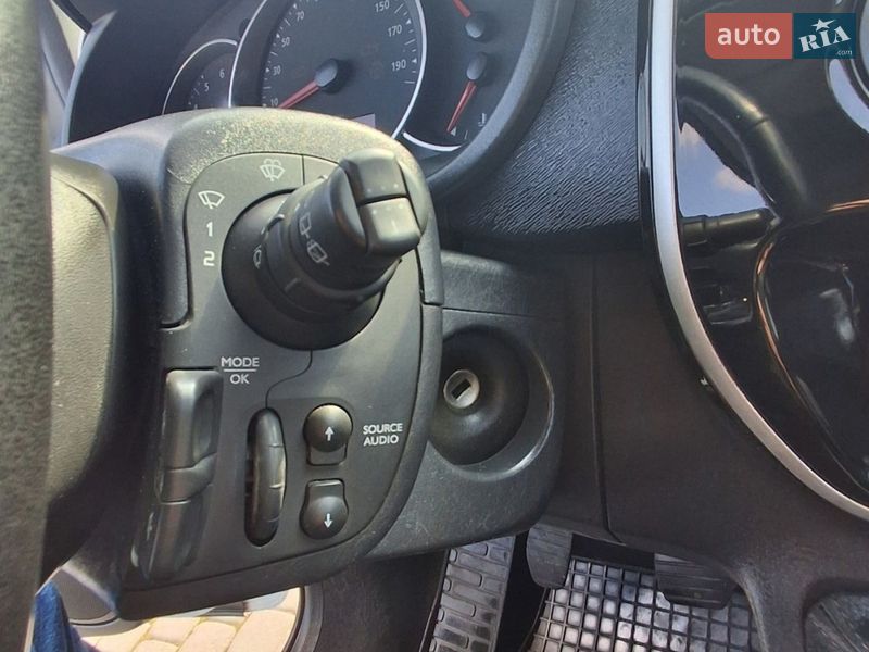 Мінівен Renault Kangoo 2014 в Чернівцях