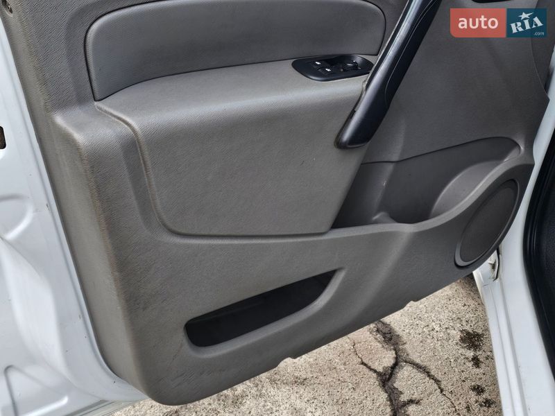 Грузовой фургон Renault Kangoo 2010 в Киеве