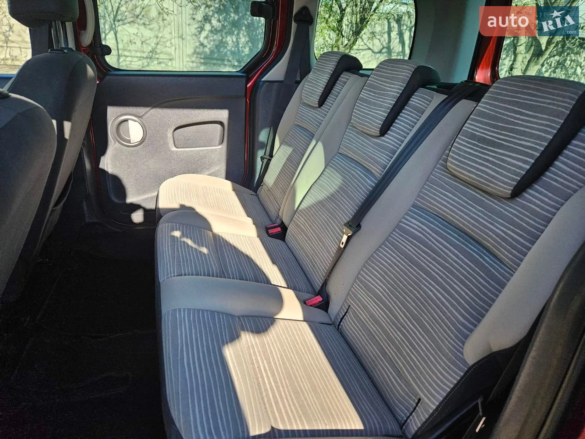 2012 Renault Kangoo - мініатюра 11