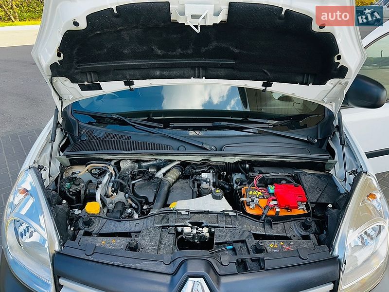 Грузовой фургон Renault Kangoo 2016 в Каменском