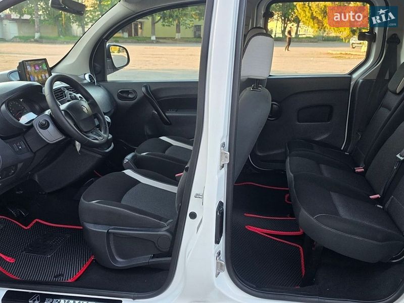 Минивэн Renault Kangoo 2015 в Новоархангельске