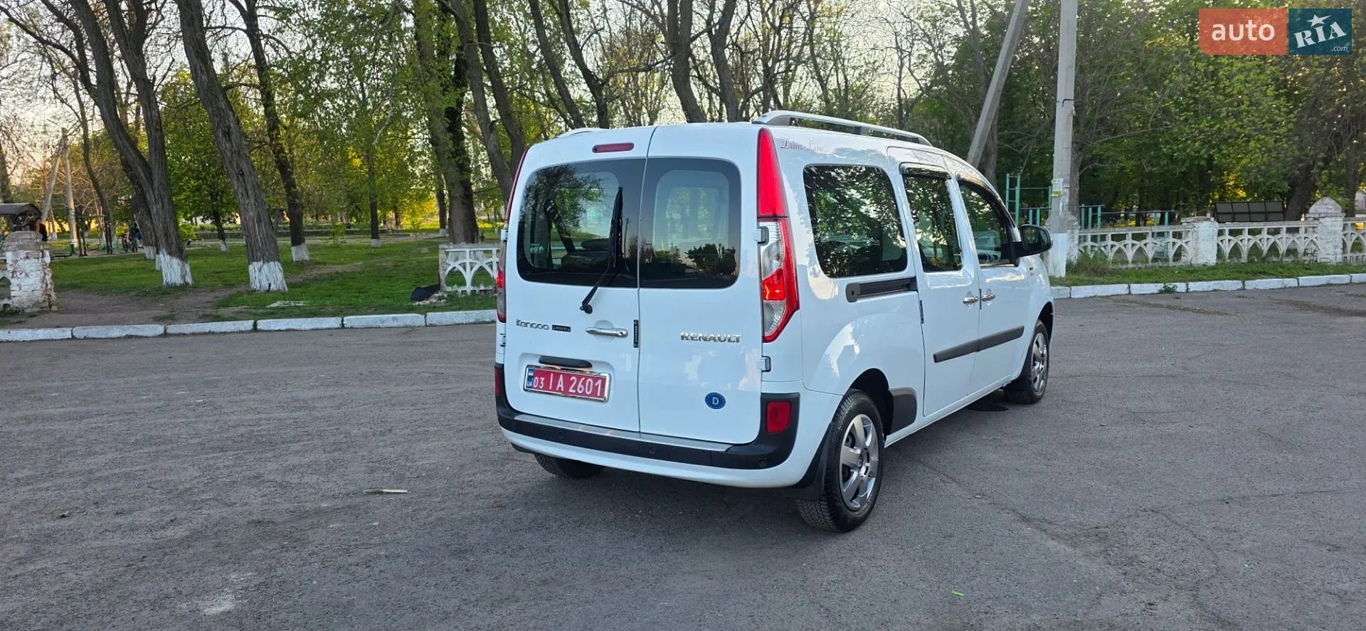 2015 Renault Kangoo - мініатюра 111