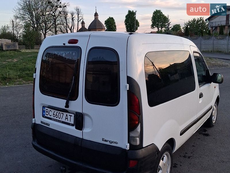 Минивэн Renault Kangoo 2000 в Великих Мостах
