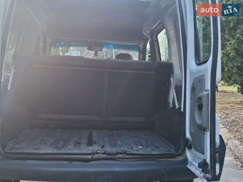 Минивэн Renault Kangoo 2002 в Киеве